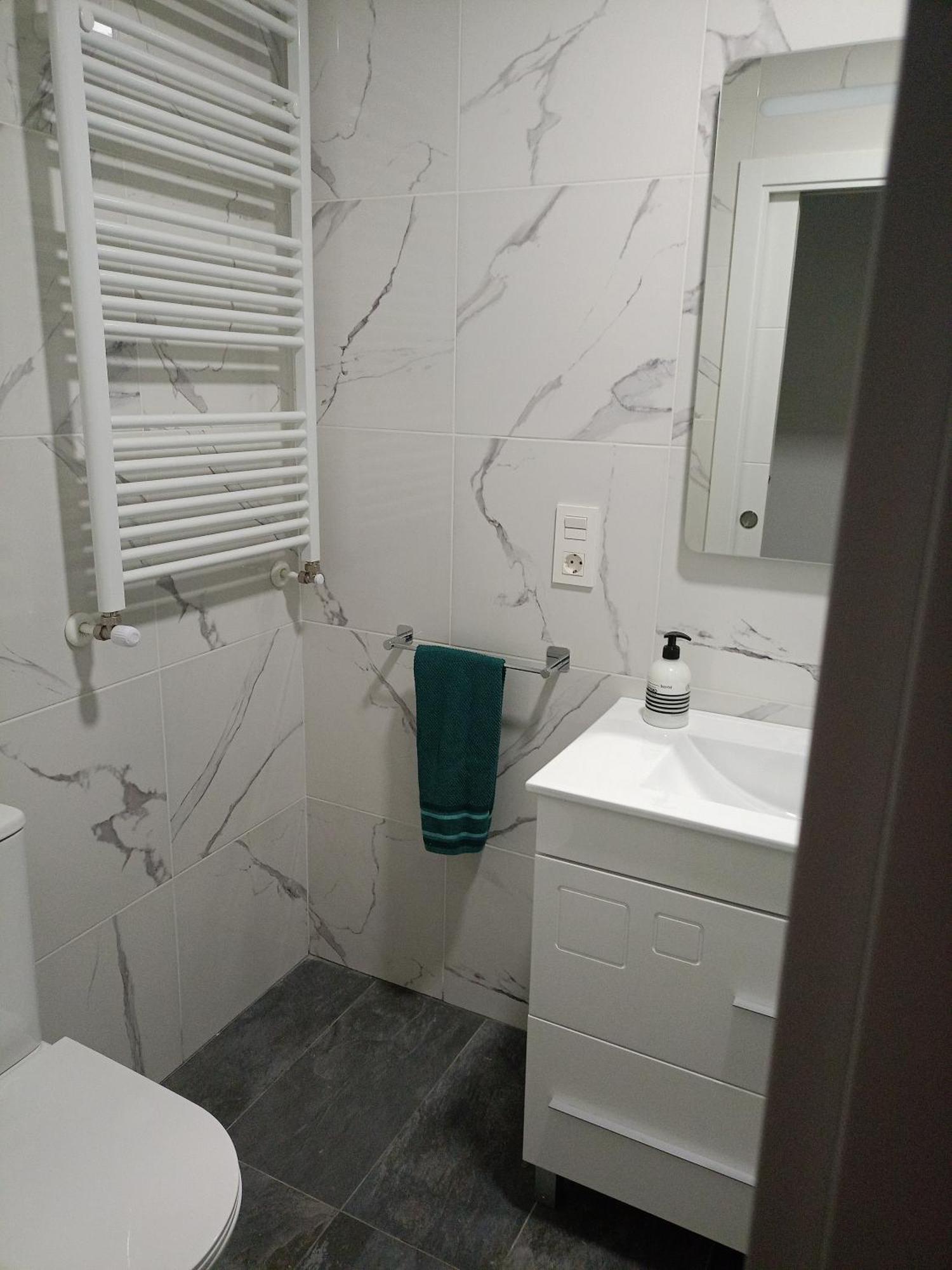 Piso Nuevo A 10 Minutos De San Sebastian Apartment Lasarte Oria Bagian luar foto