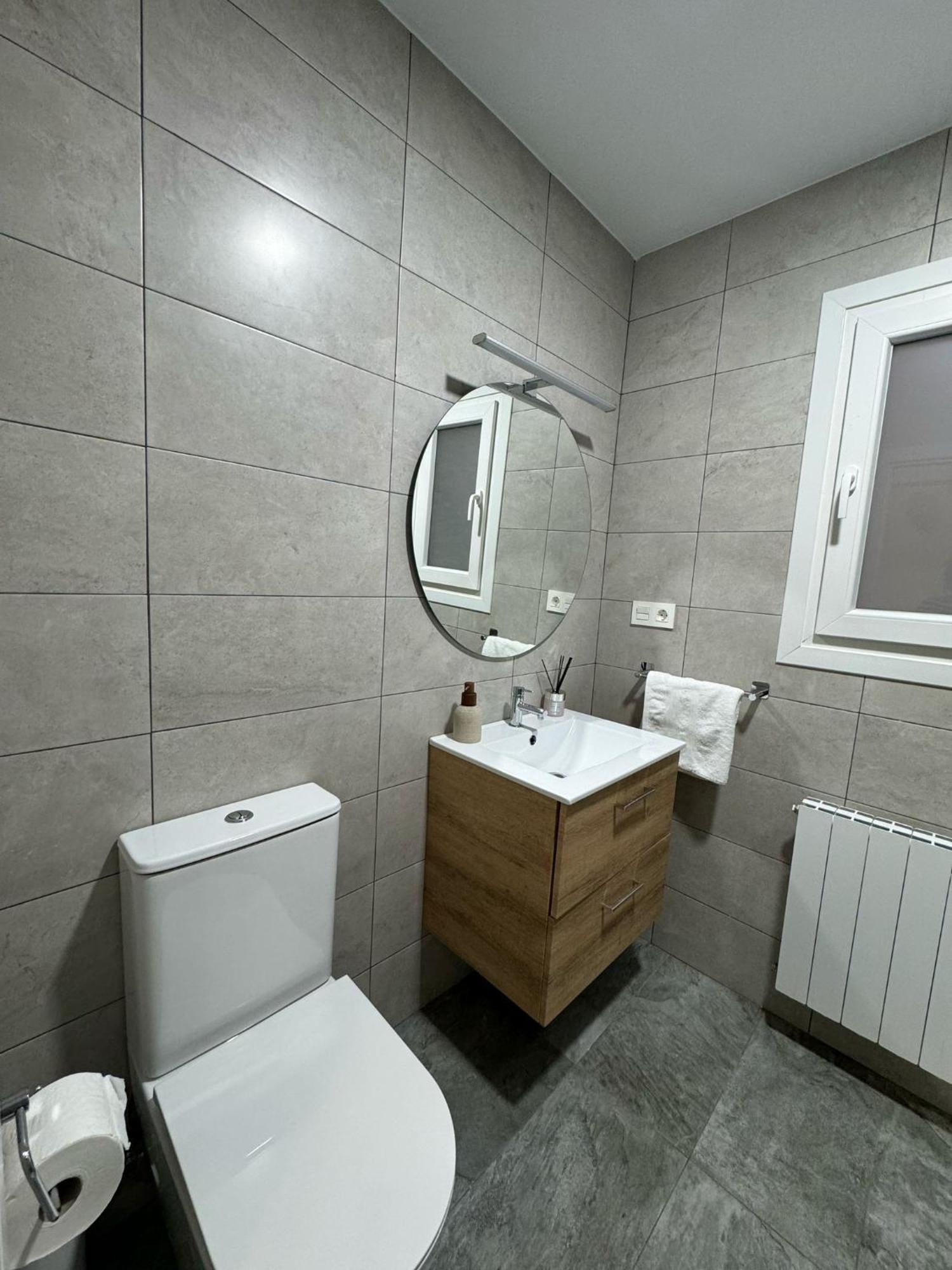 Piso Nuevo A 10 Minutos De San Sebastian Apartment Lasarte Oria Bagian luar foto