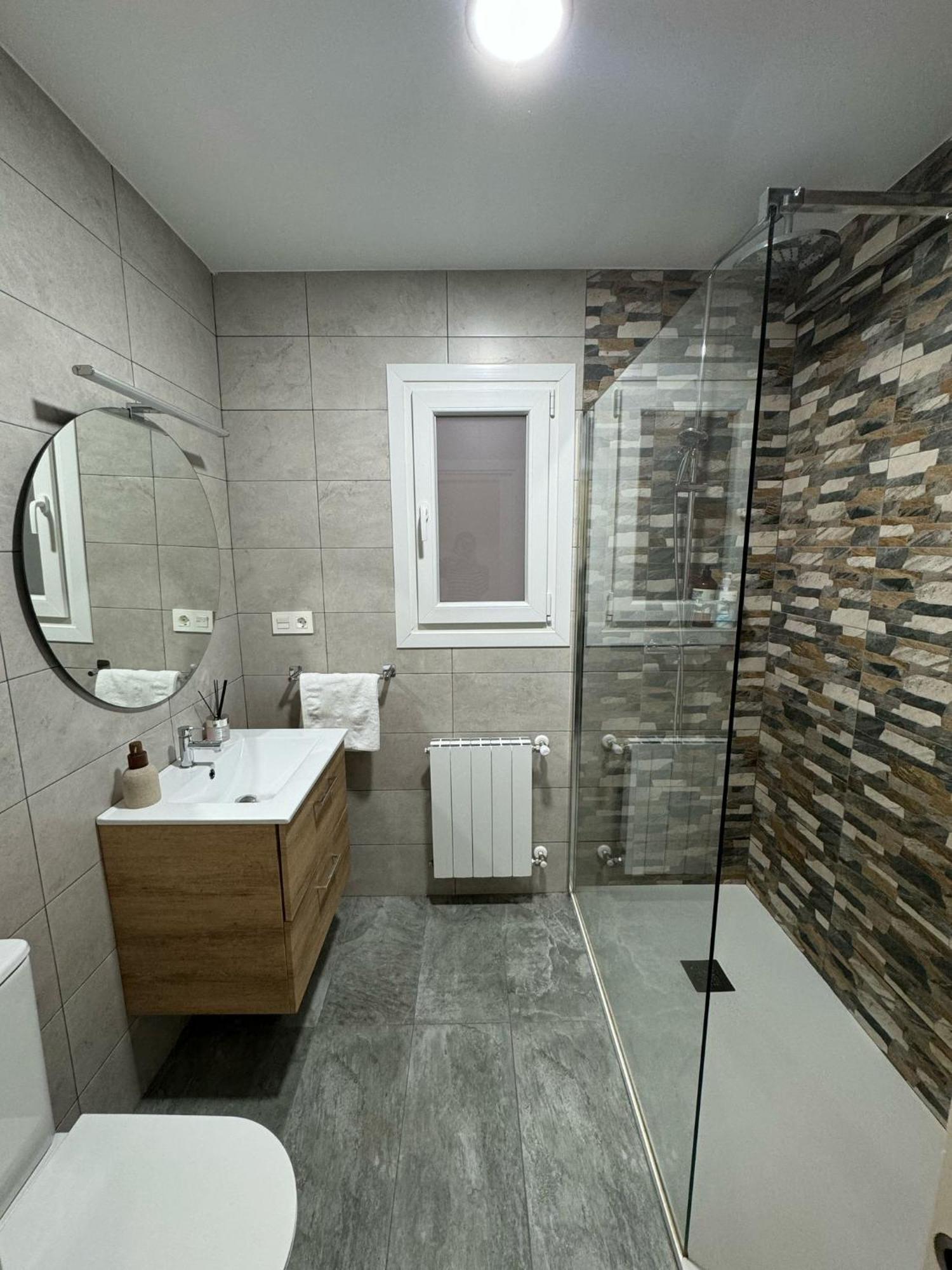 Piso Nuevo A 10 Minutos De San Sebastian Apartment Lasarte Oria Bagian luar foto