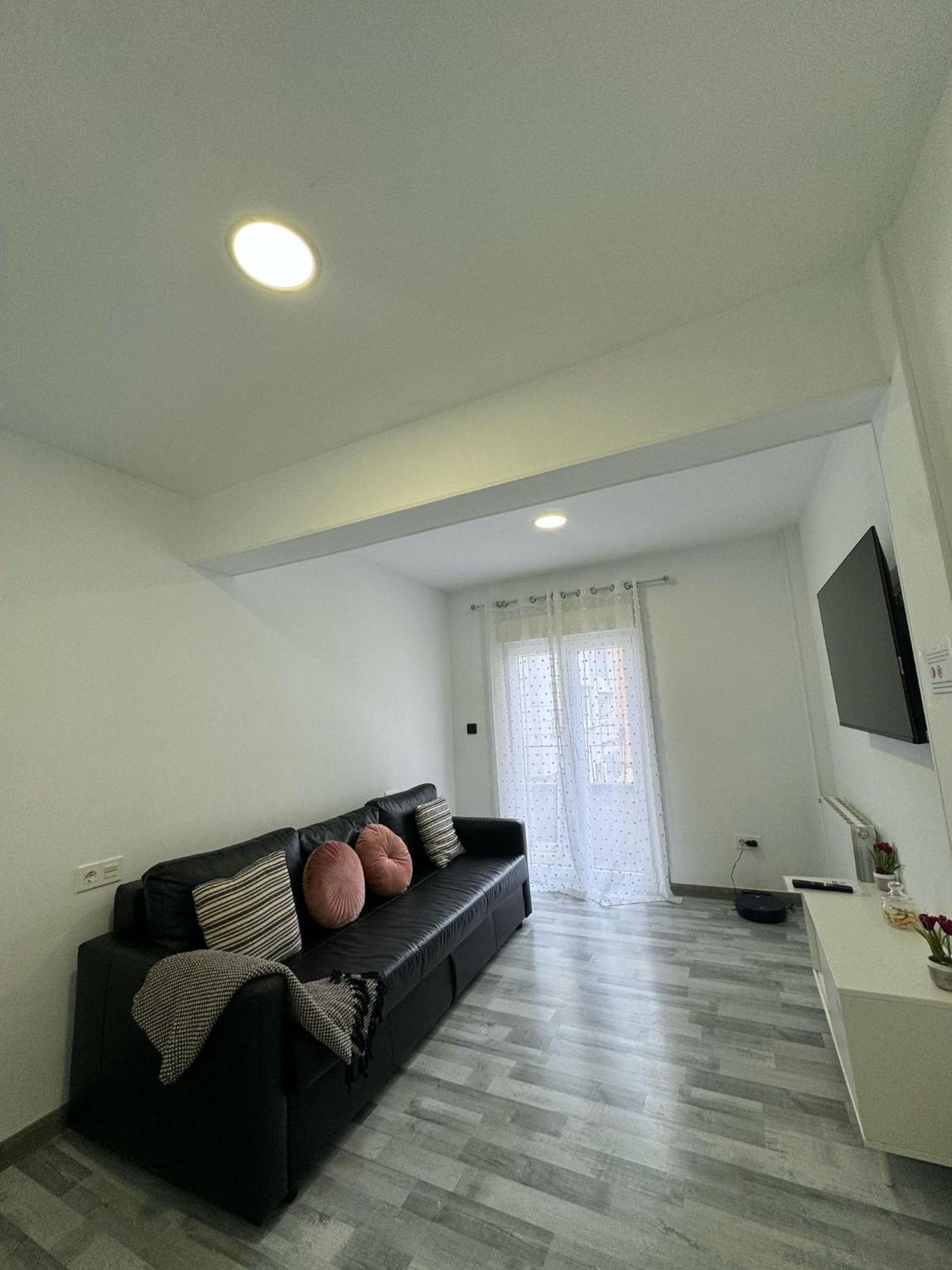 Piso Nuevo A 10 Minutos De San Sebastian Apartment Lasarte Oria Bagian luar foto