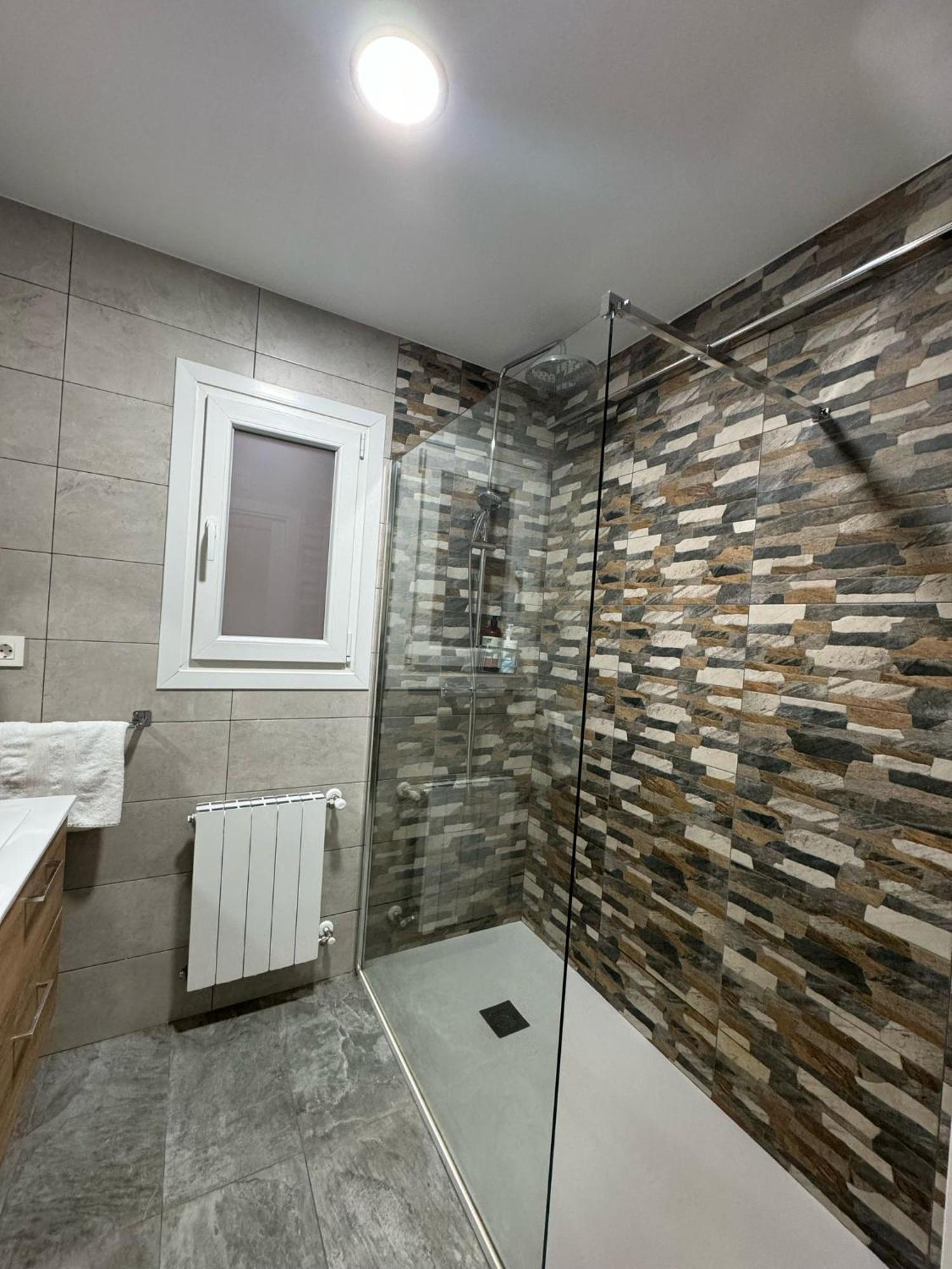 Piso Nuevo A 10 Minutos De San Sebastian Apartment Lasarte Oria Bagian luar foto